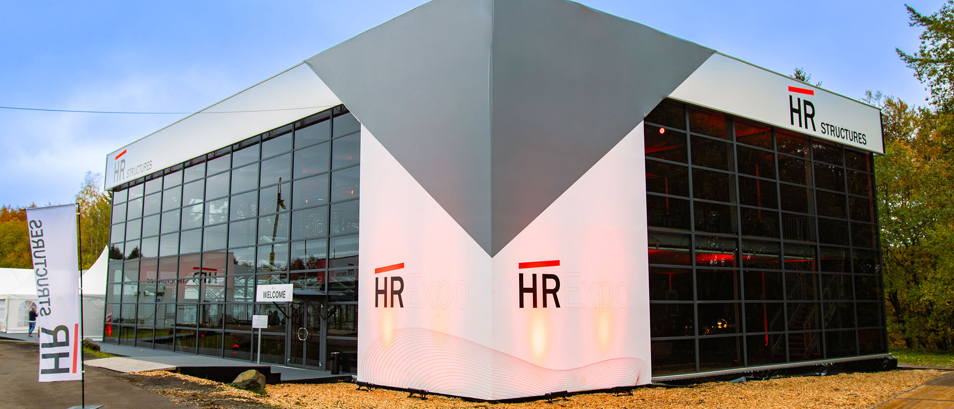 Skyline Tent Expo exterior view