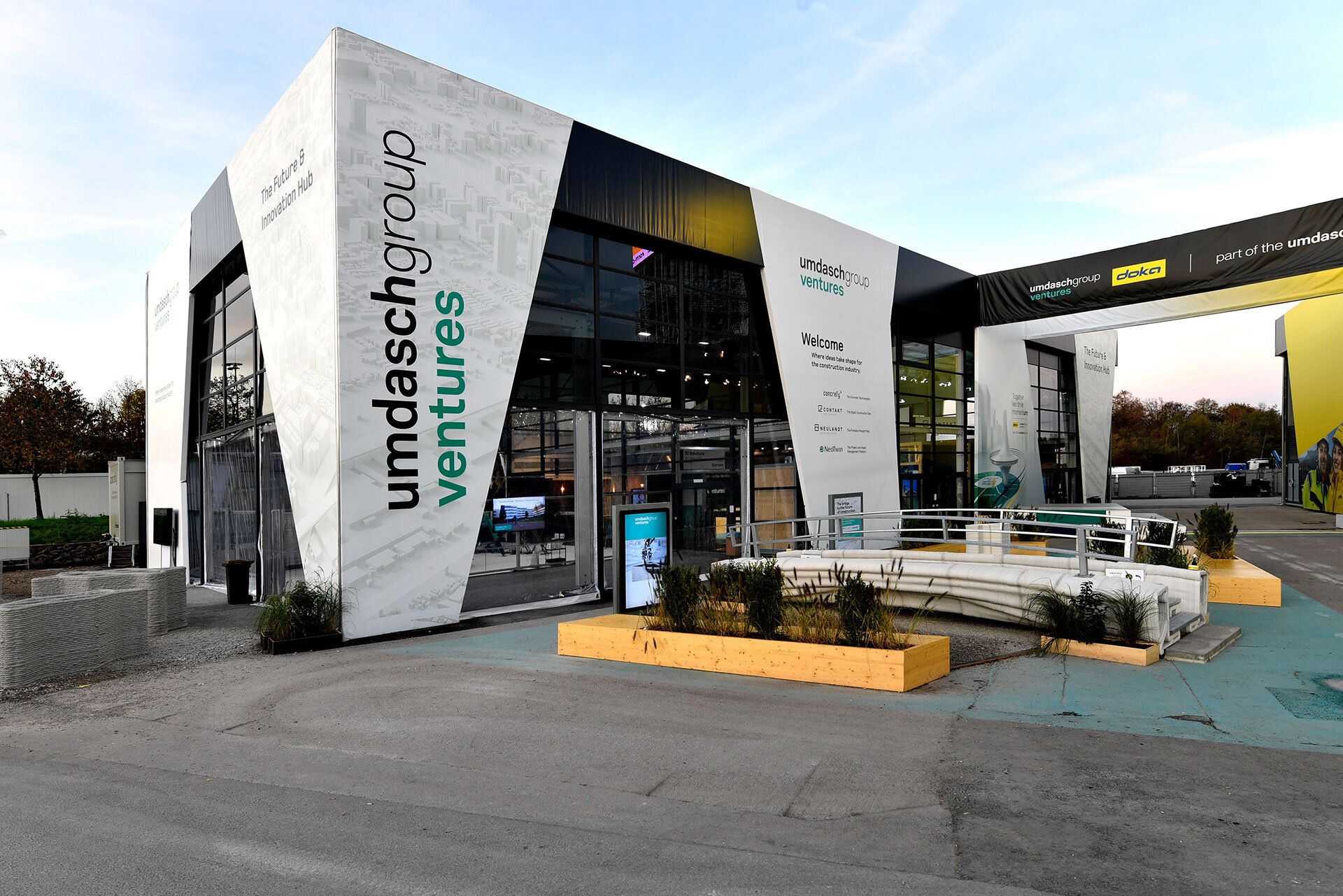 Skyline tent exterior view