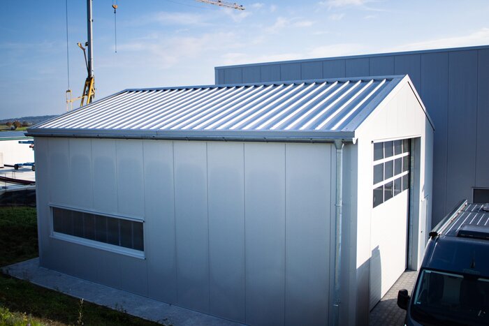 Industriehalle aus der Vogelperspektive