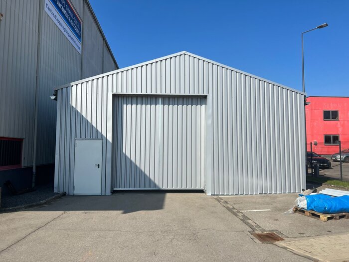 Front facade of an industrial hall