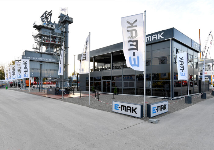 Skyline tent exterior view