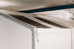 PV-Anlage auf einem MTE Truppenzelt