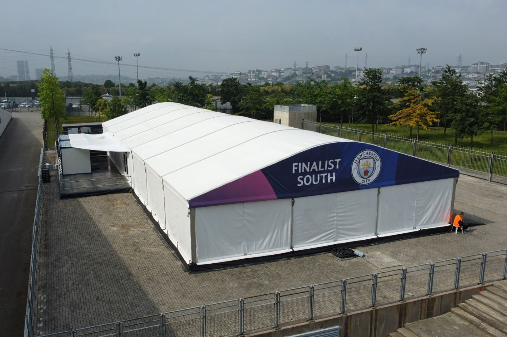 Picture of a round arch tent from a bird's eye view