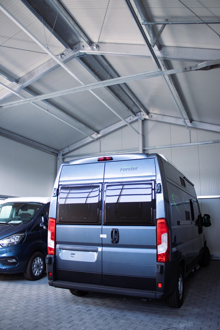 Gedämmte Industriehalle Innenansicht