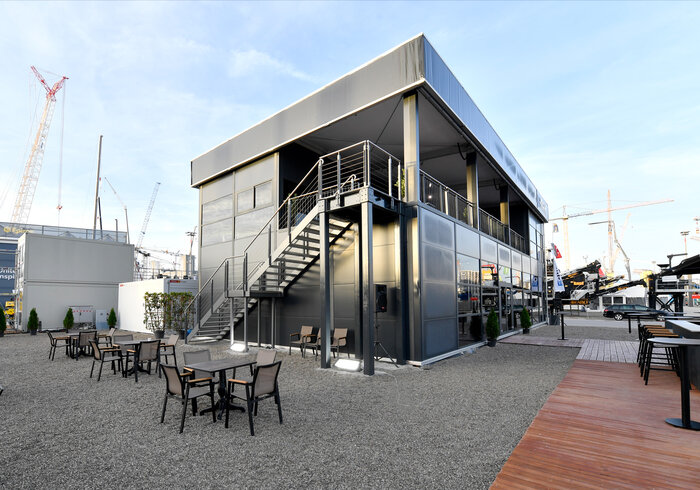 Skyline tent exterior view