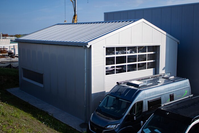 Industriehalle aus der Vogelperspektive