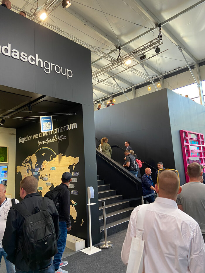 Skyline tent double-decker installation 