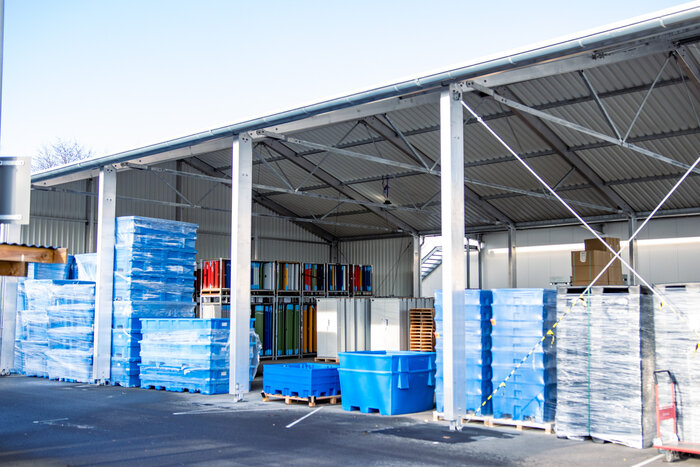 Überdachtes Lager Außenansicht