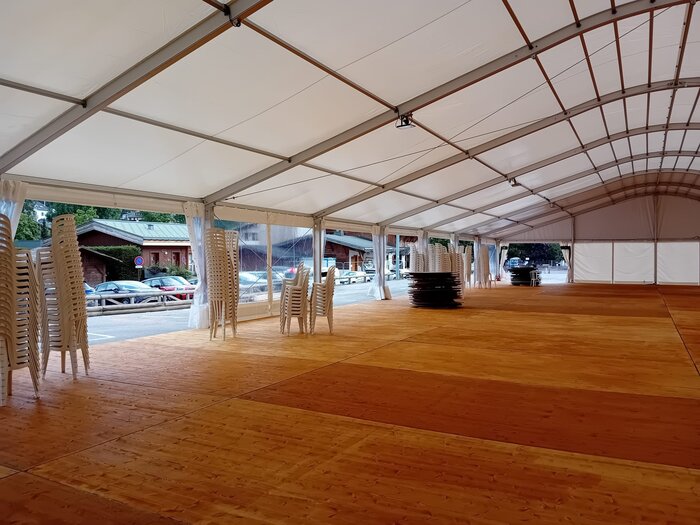 Festzelt Innenansicht