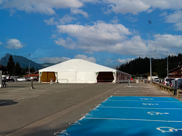 Festzelt Frontansicht