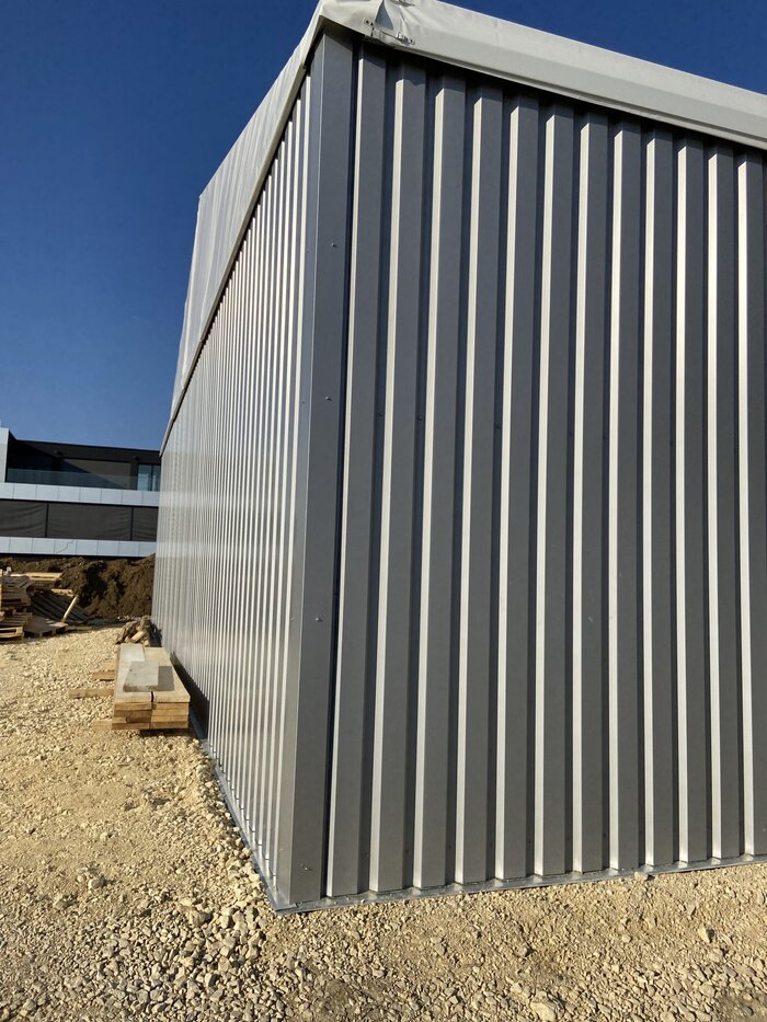 Lagerhalle Ecke Außenansicht