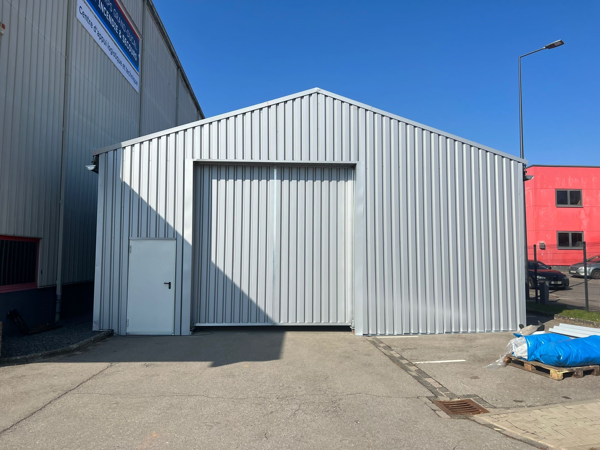 Front facade of an industrial hall